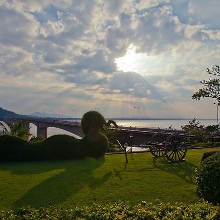 Champasak Grand Hotel Pakse Exterior foto