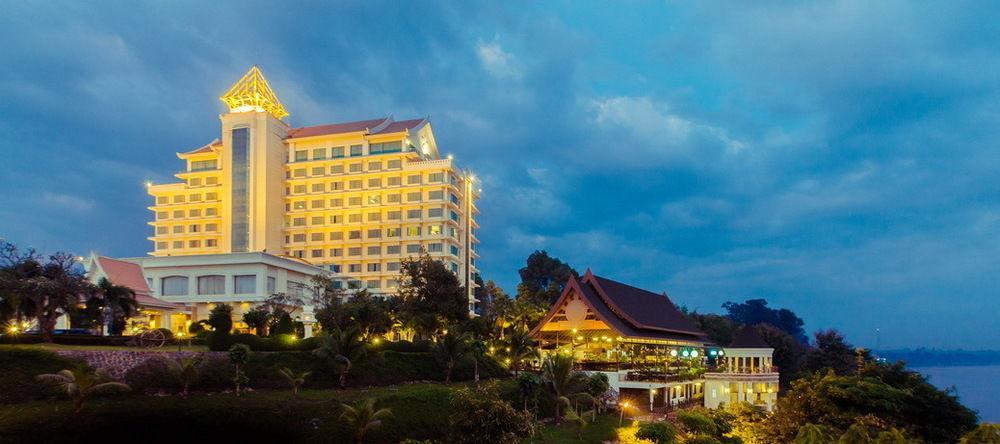 Champasak Grand Hotel Pakse Exterior foto