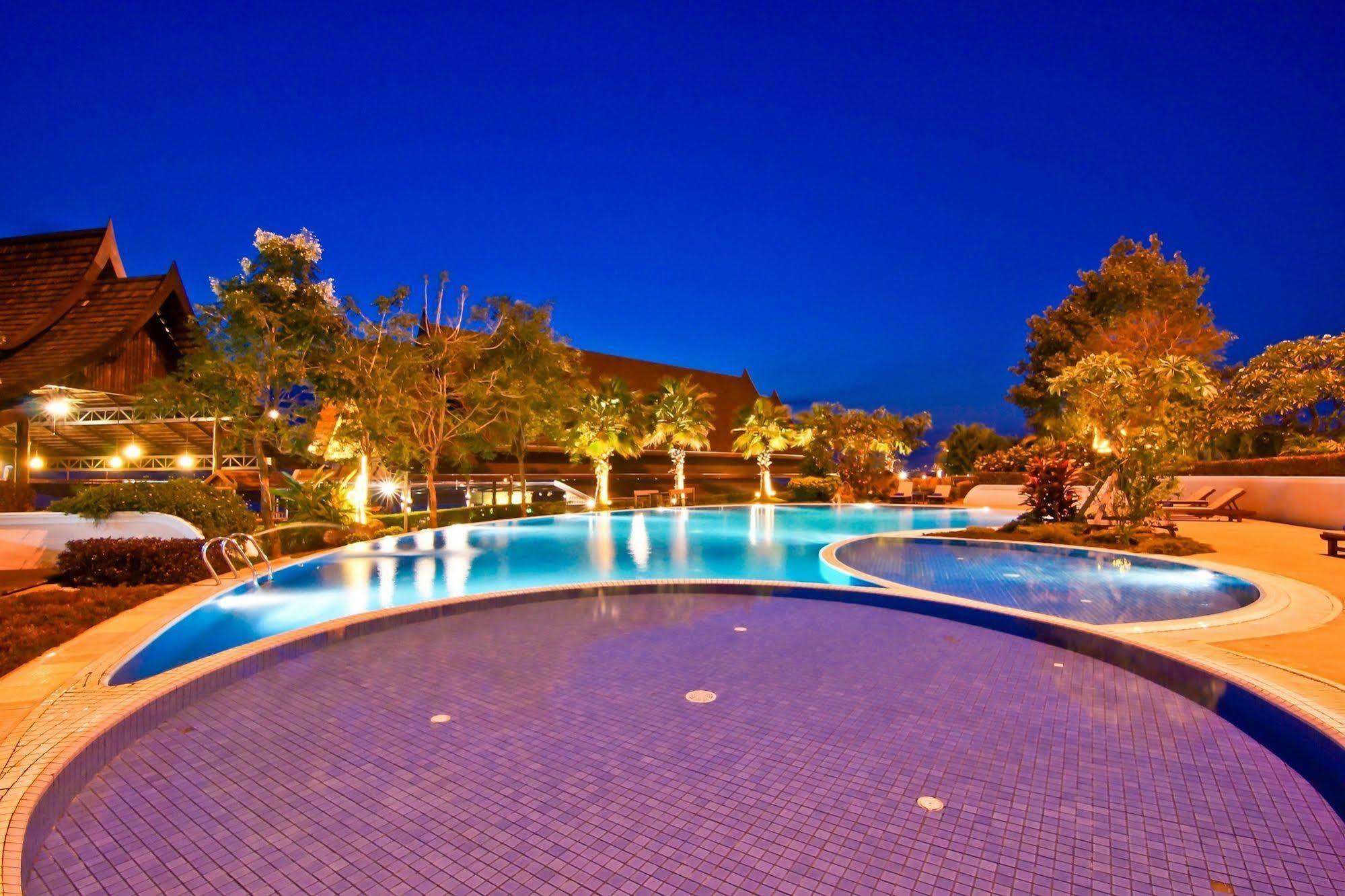 Champasak Grand Hotel Pakse Exterior foto