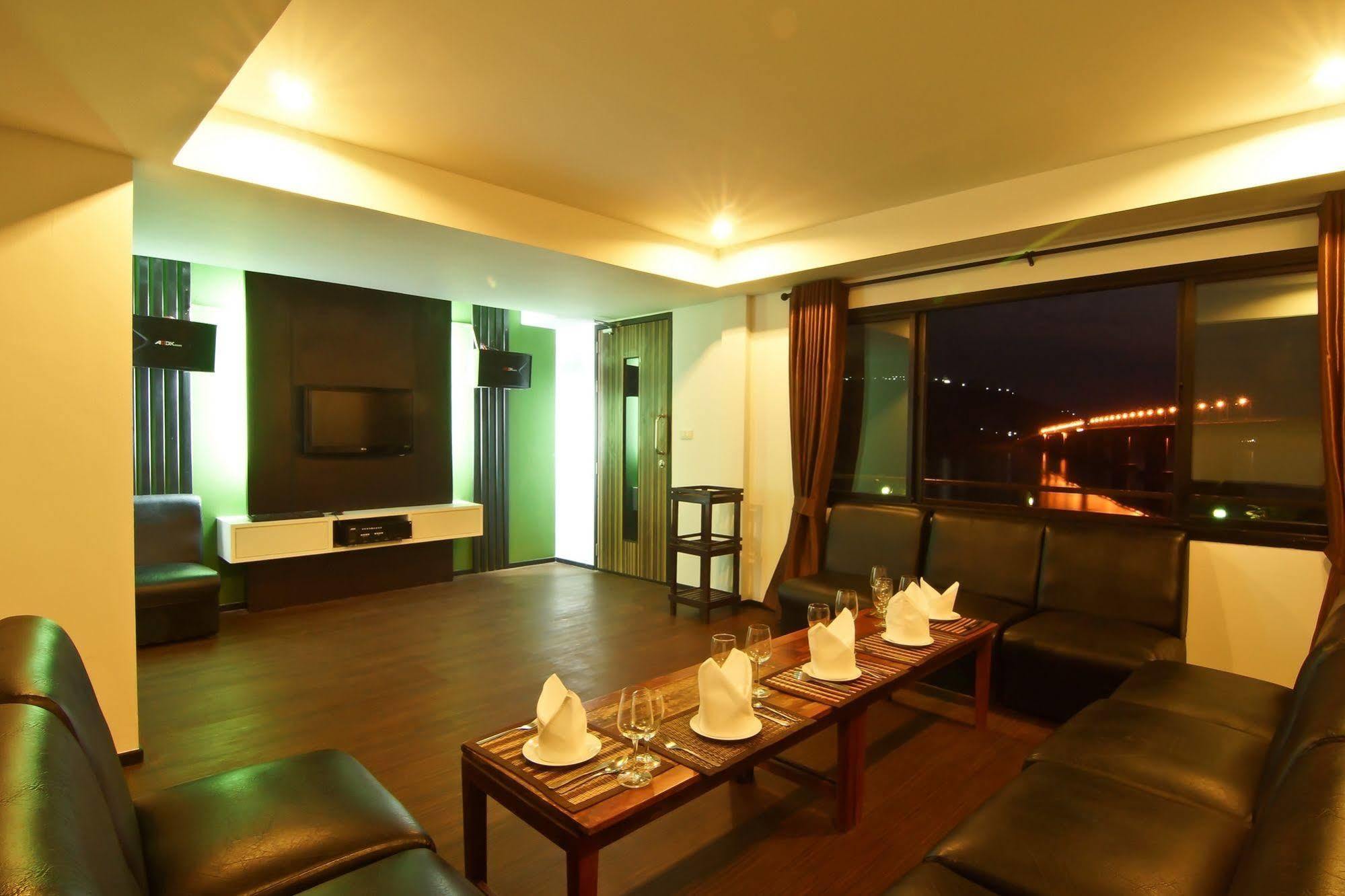 Champasak Grand Hotel Pakse Exterior foto