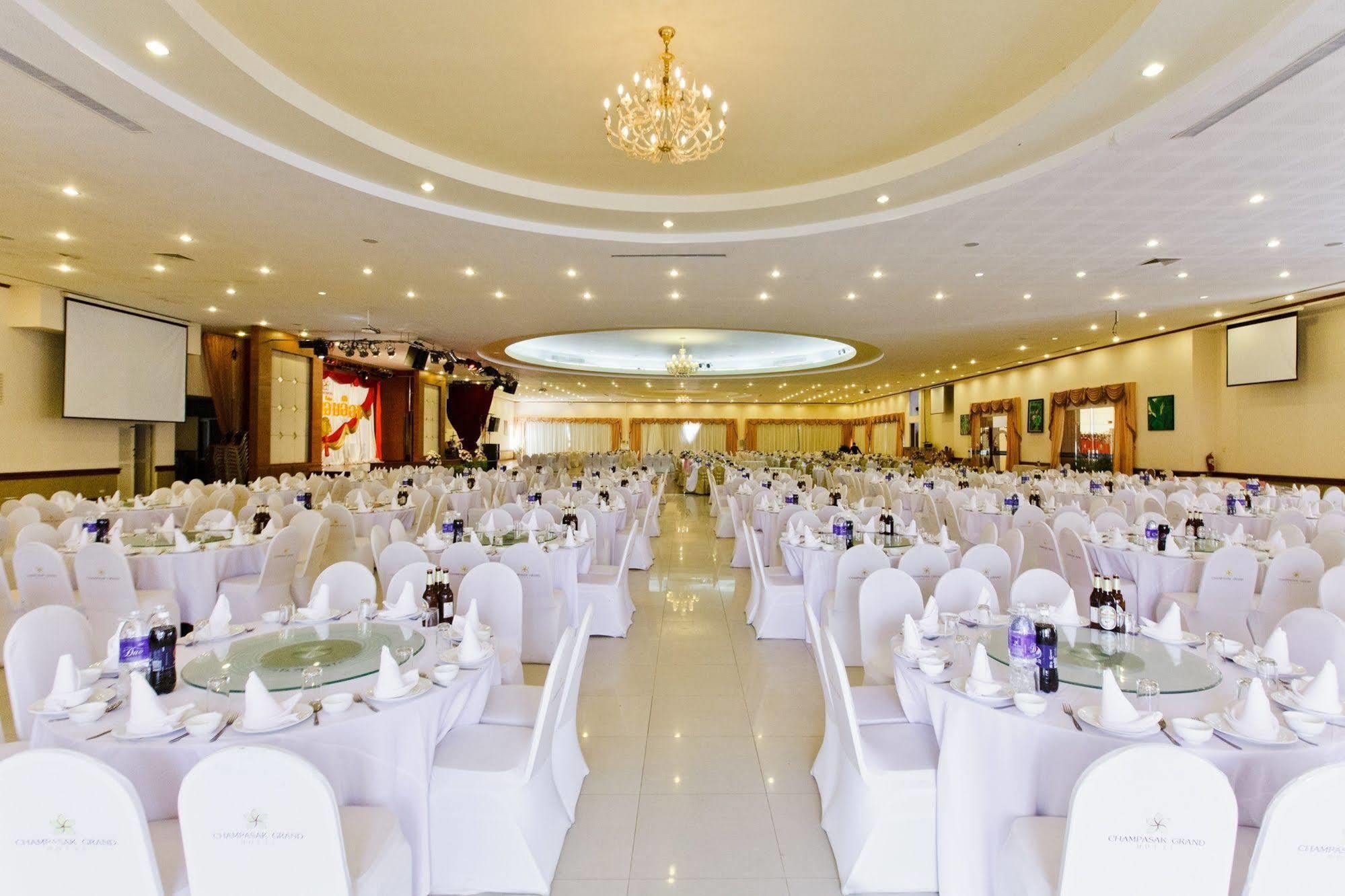 Champasak Grand Hotel Pakse Exterior foto