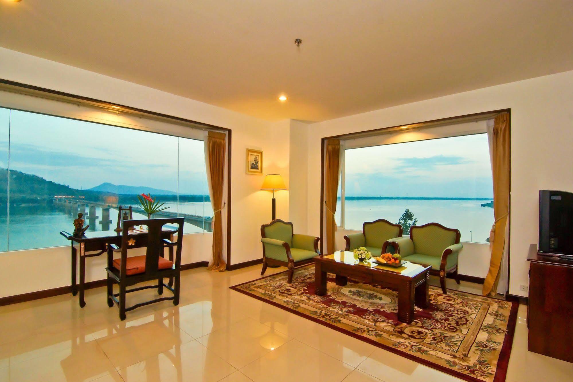 Champasak Grand Hotel Pakse Exterior foto