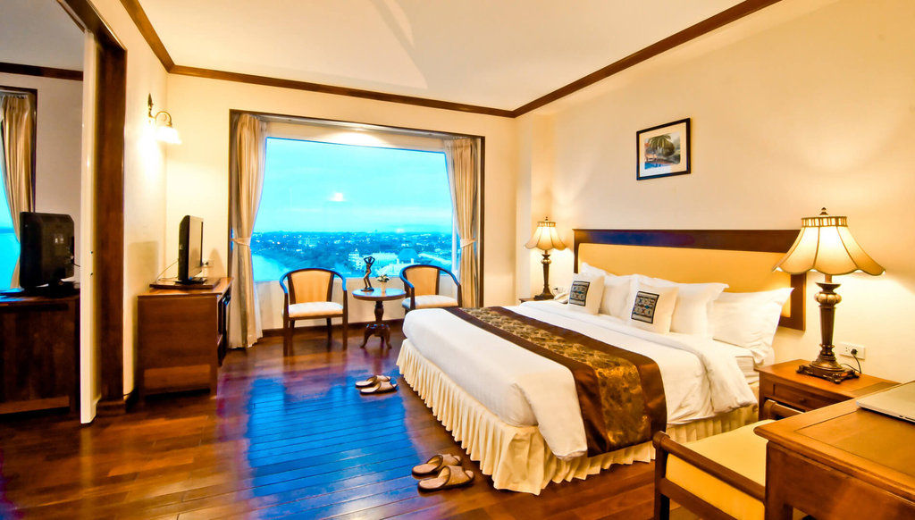 Champasak Grand Hotel Pakse Exterior foto